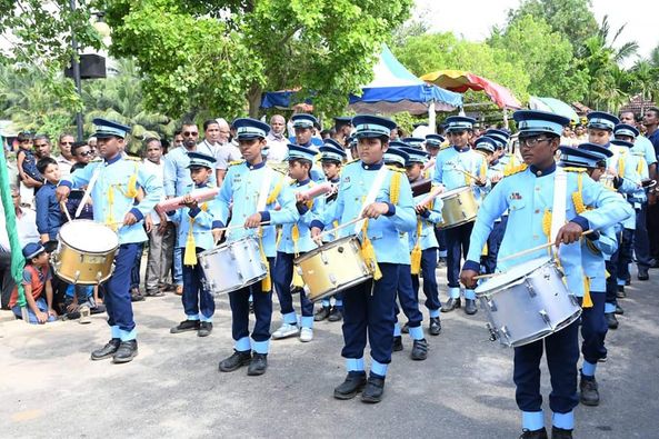 BAND GROUP